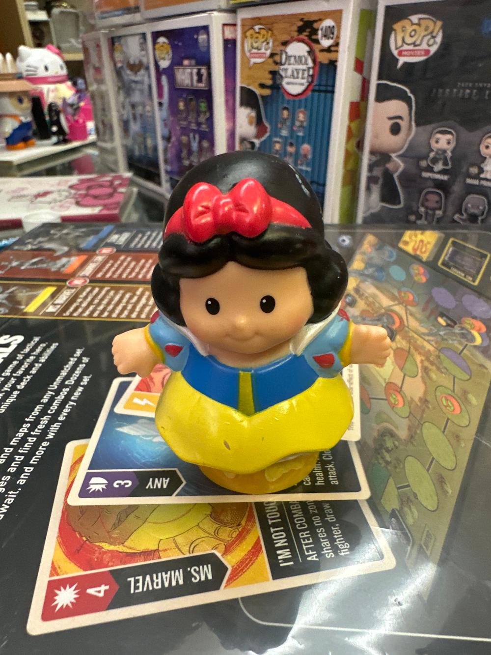 Little People Snow Snow White Figure