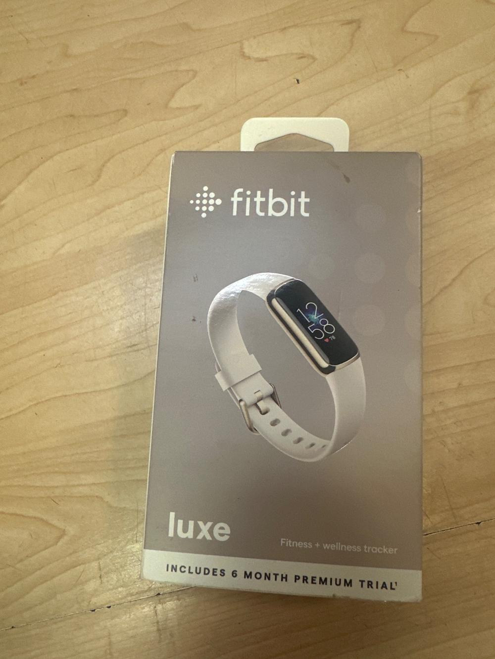 Fitbit Luxe Fitness Tracker