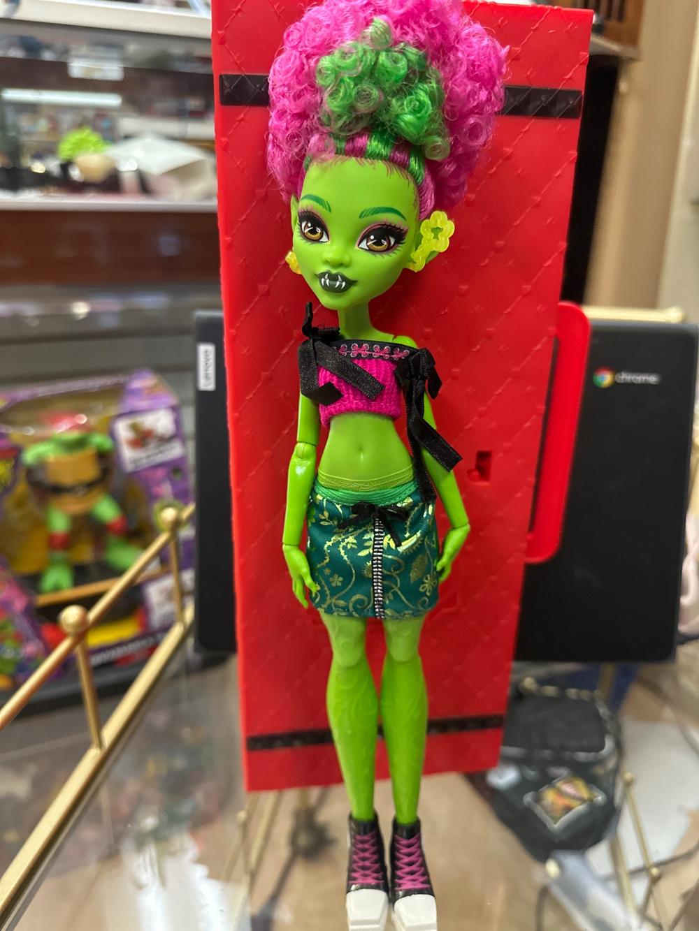 Green Monster High Doll With Pink & Green Curly Hair