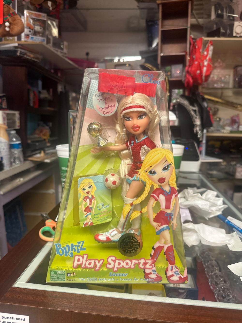 Bratz Play Sportz Soccer Cloe Doll (NIB)