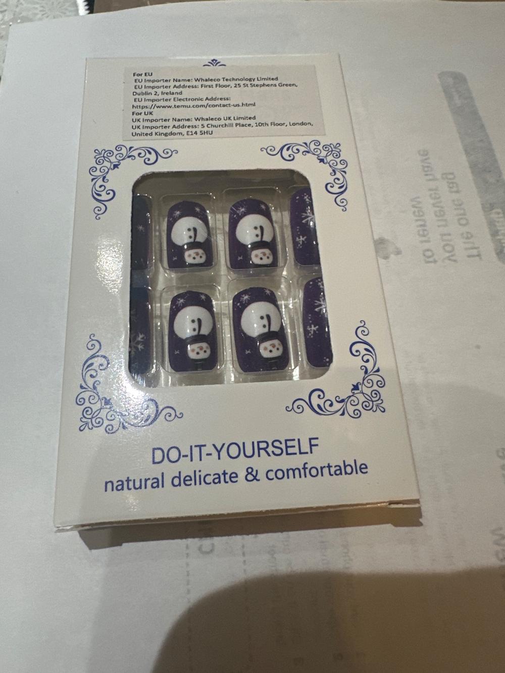 Snowman Press-On Nails Set