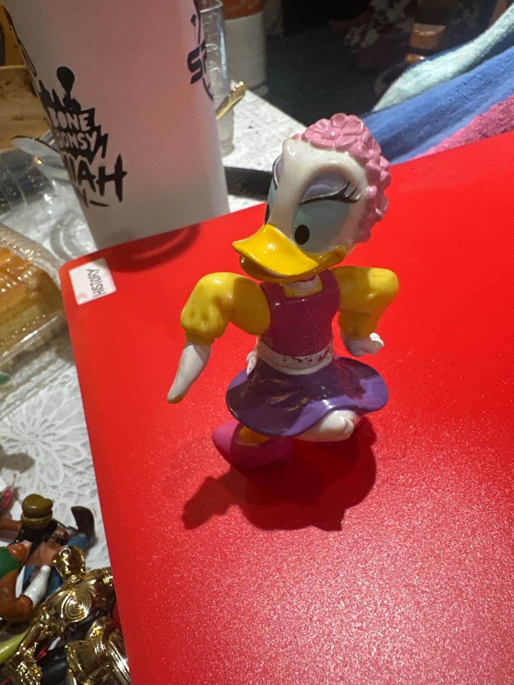 Daisy Duck Figurine In Purple Dress