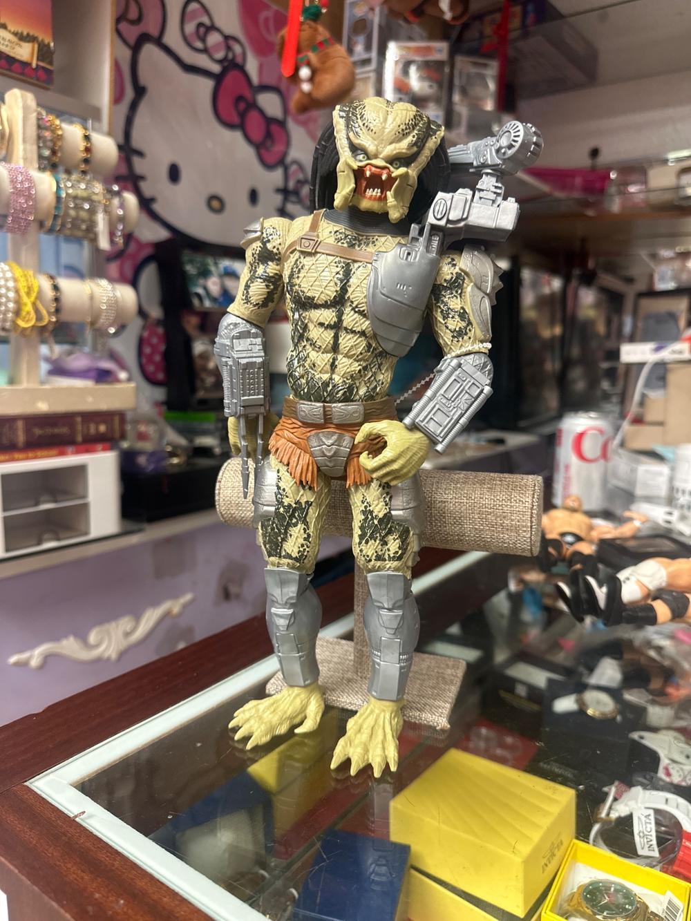 Predator Action Figure with Shoulder Cannon