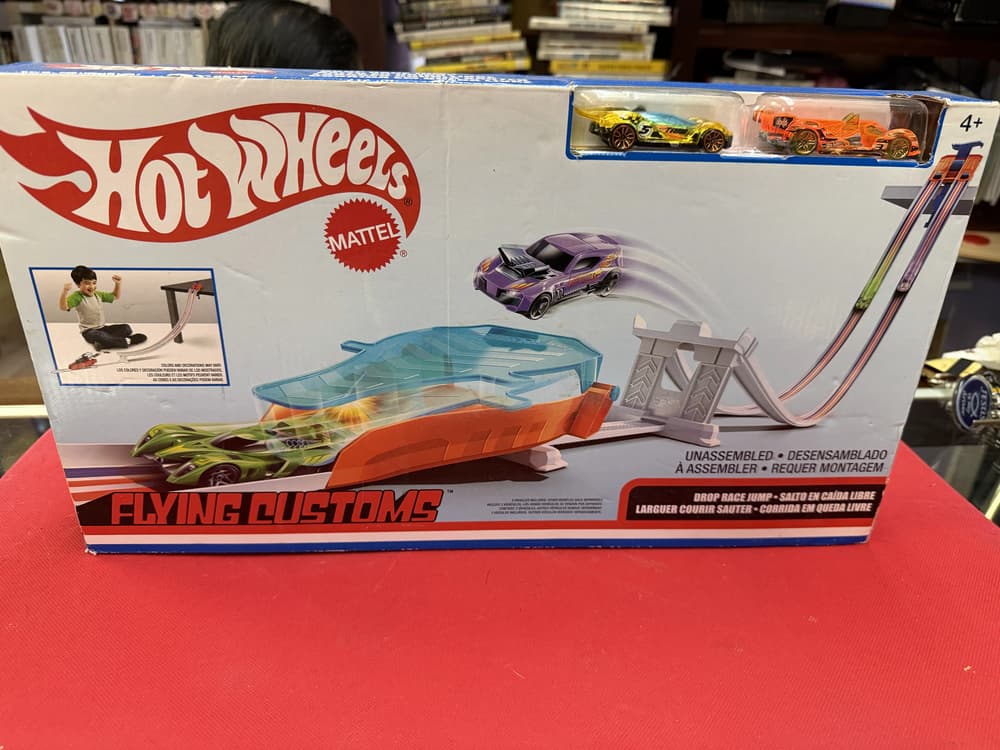 HOT WHEELS FLYING CUSTOMS