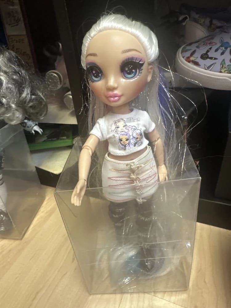 Rainbow High Fashion Doll With Graphic Tee Set