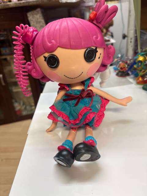 Lalaloopsy Doll With Pink Hair And Teal Dress
