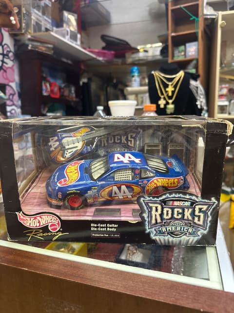 Hot Wheels Racing NASCAR Rocks America Die-Cast Car Set