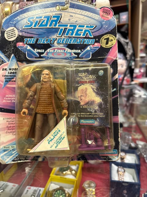 Star Trek: The Next Generation Dr. Noonian Soong Action Figure