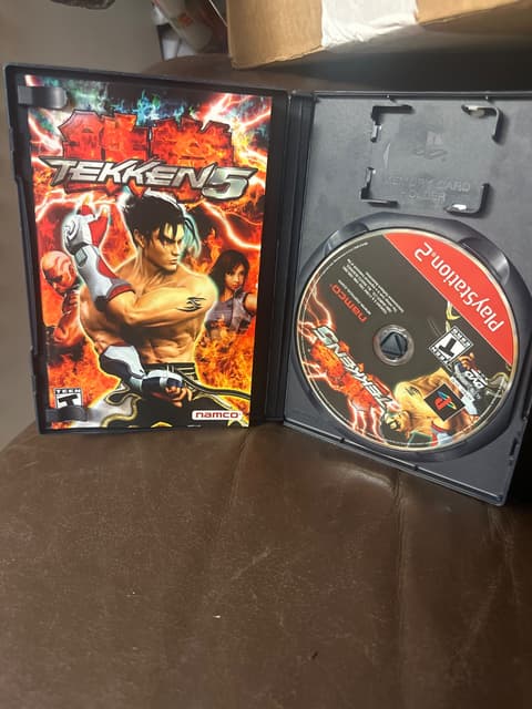 Tekken 5 (PS2)