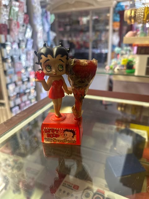 Betty Boop Flashing Talking Sweetheart Figure