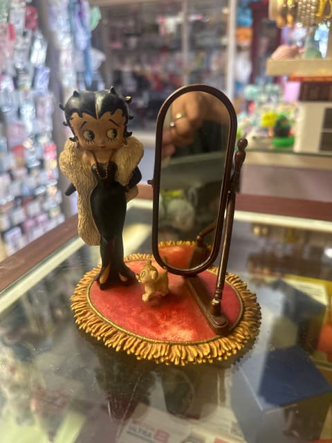 Betty Boop Vanity Mirror Figurine With Puppy