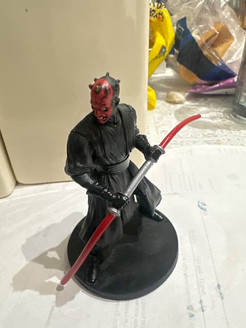 Star Wars Darth Maul Figure with Double-Bladed Lightsaber