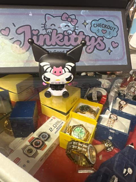 Sanrio Kuromi Vinyl Figure Black/White