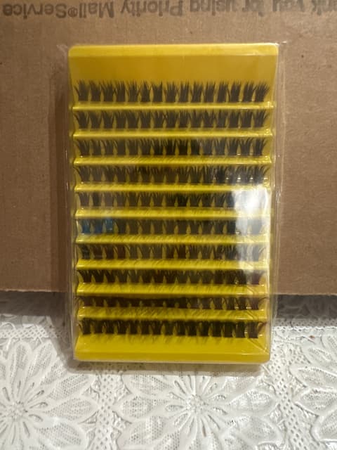 Individual Cluster Eyelash Extensions Tray - 10 Row Set