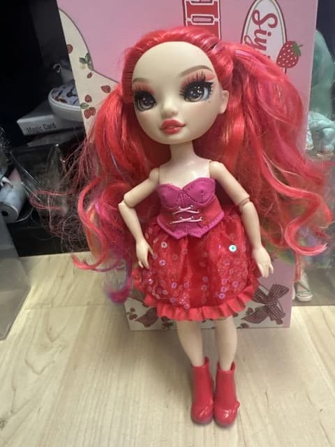 Rainbow High Red-Haired Fashion Doll