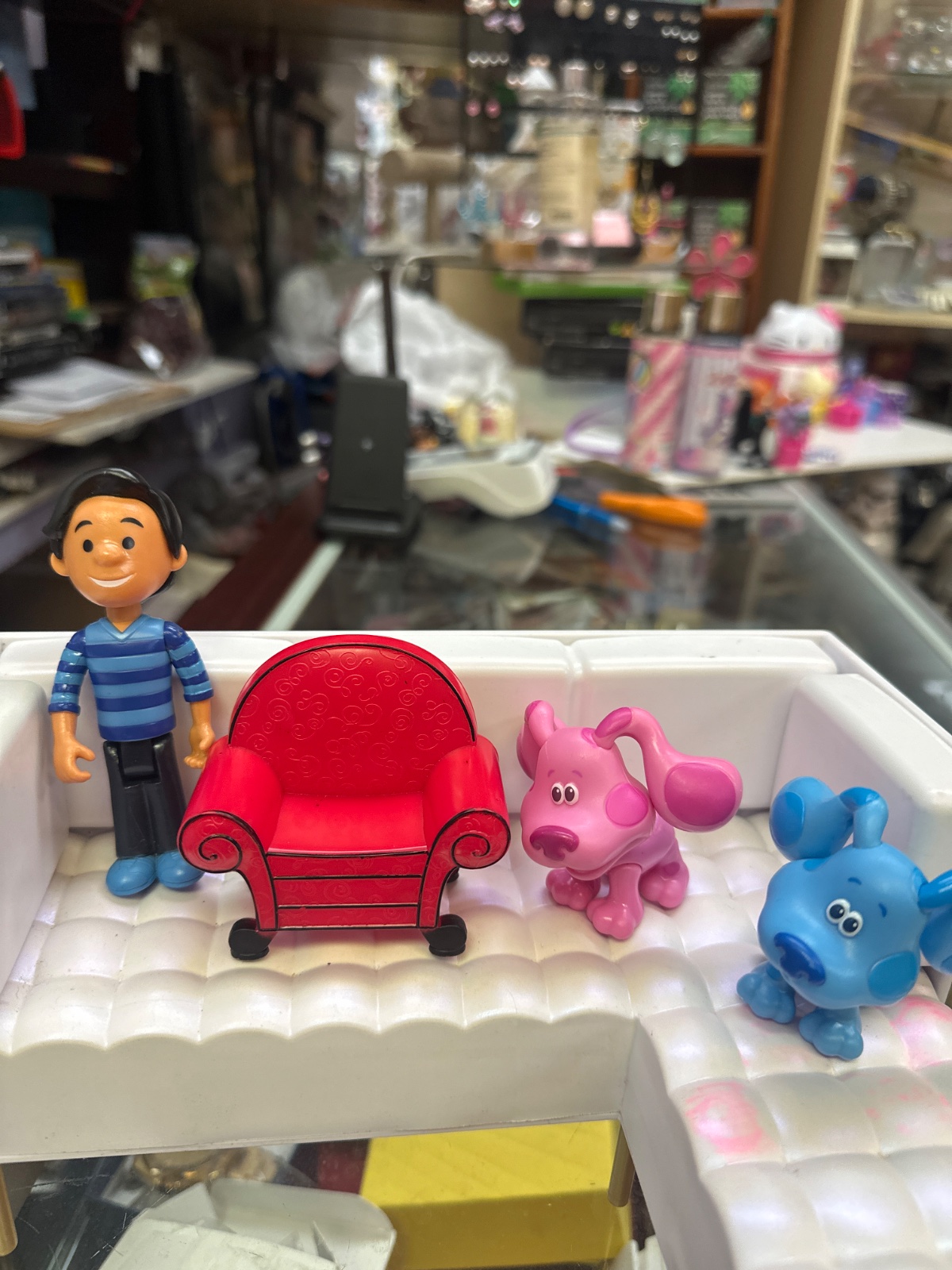 Blue's Clues Figures With Thinking Chair and Magenta