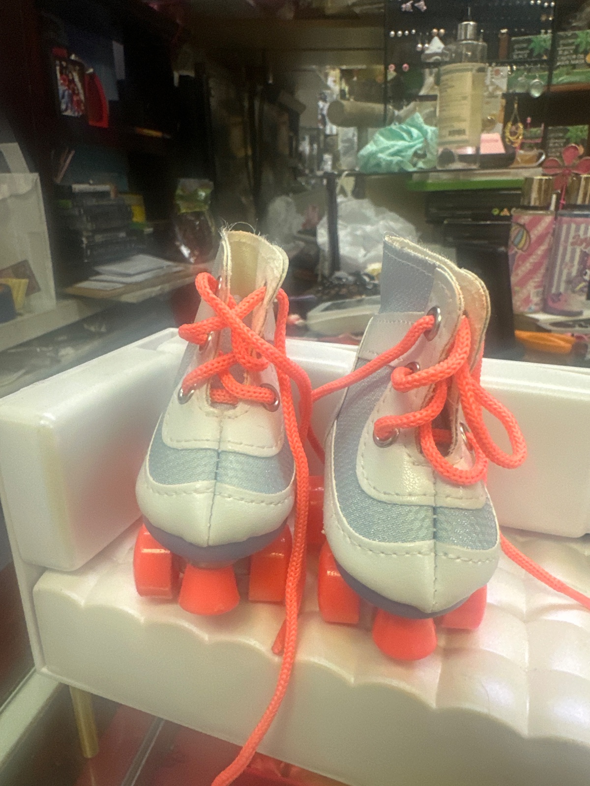 Kids' Quad Roller Skates with Orange Laces