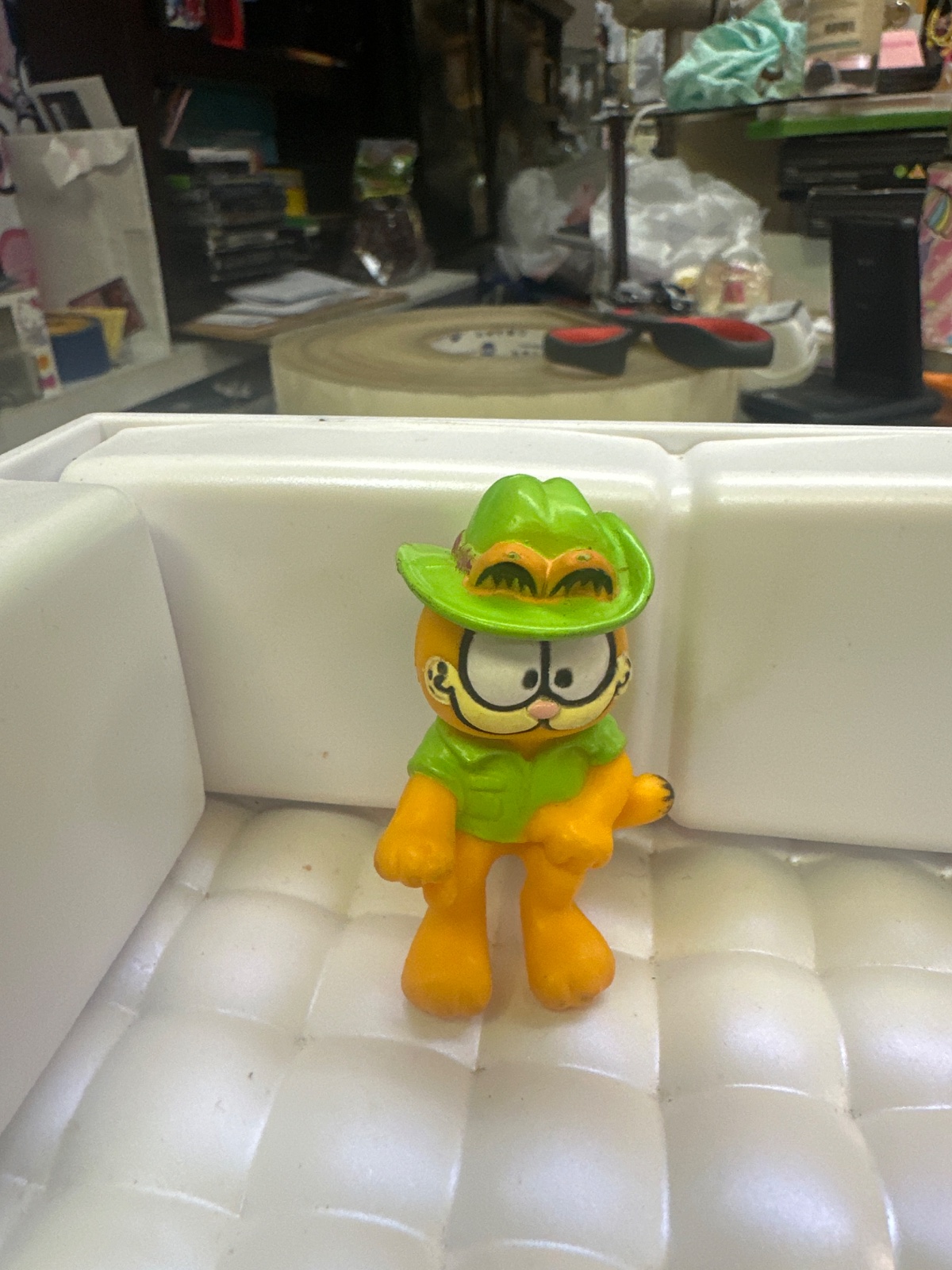 Vintage Garfield Safari Hat PVC Figurine