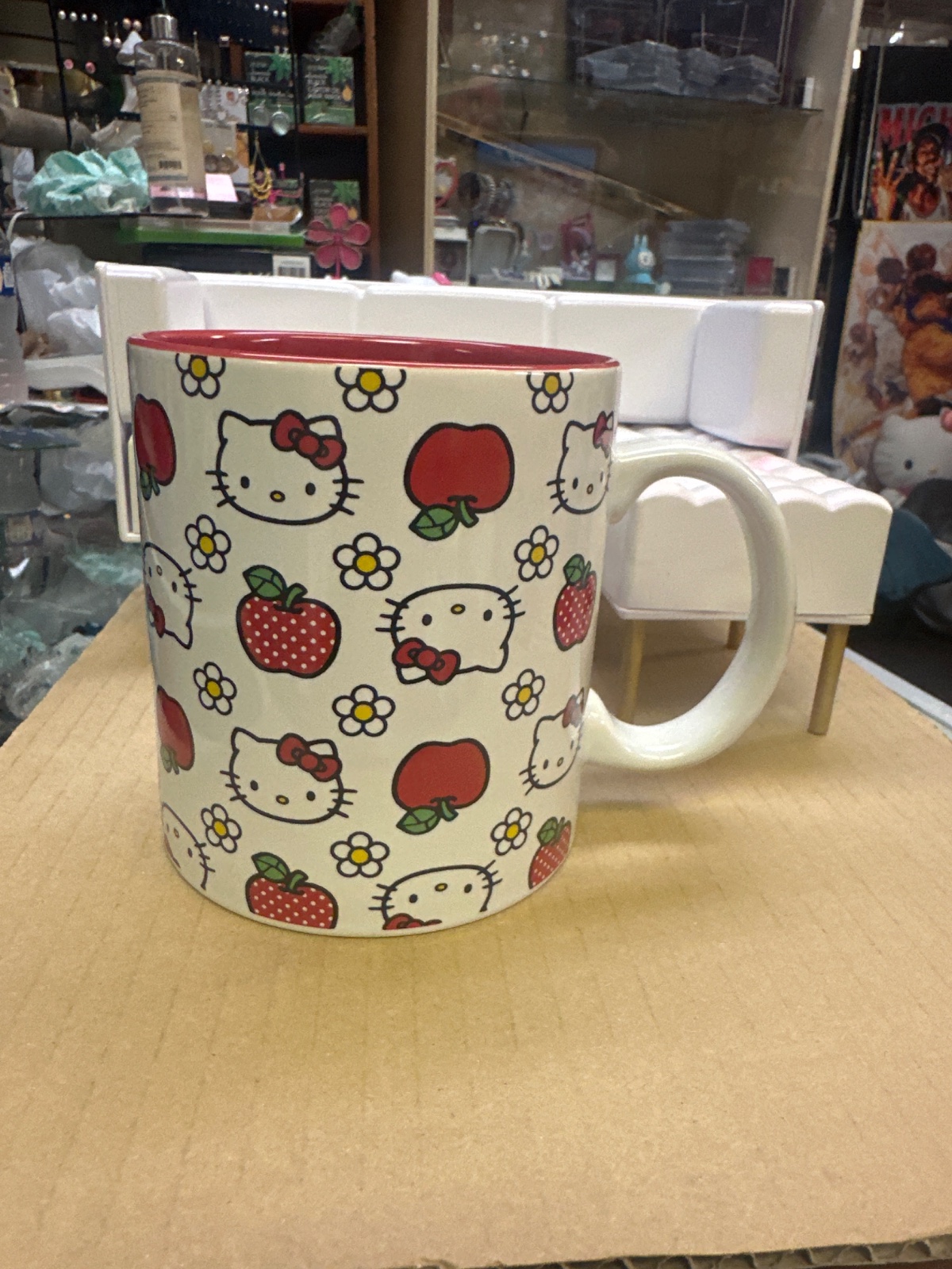 Hello Kitty Apple and Daisy Mug