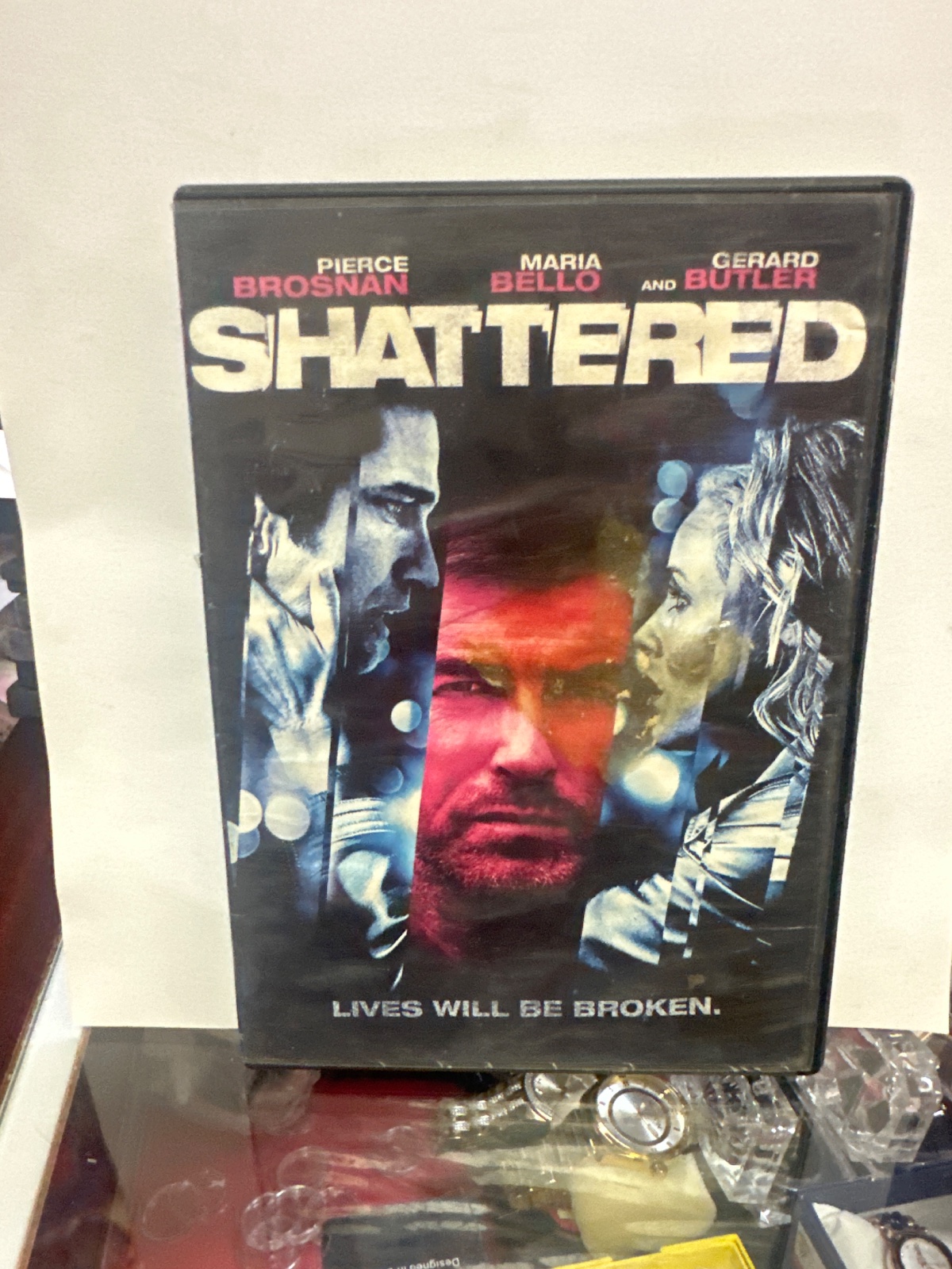Shattered DVD (Pierce Brosnan, Gerard Butler)