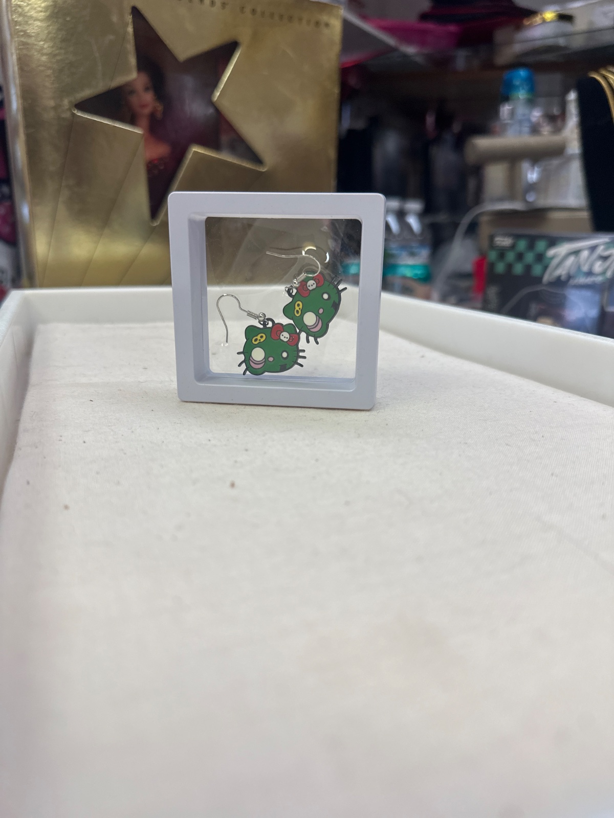 Green Kitty Face Dangle Earrings