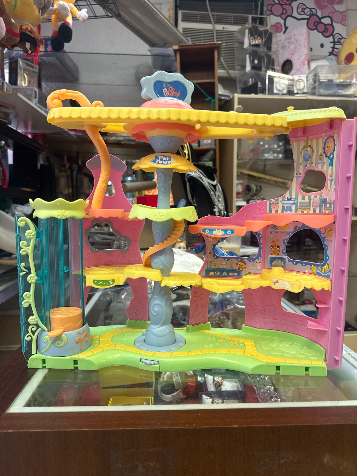 Littlest Pet Shop Pet Town Playset