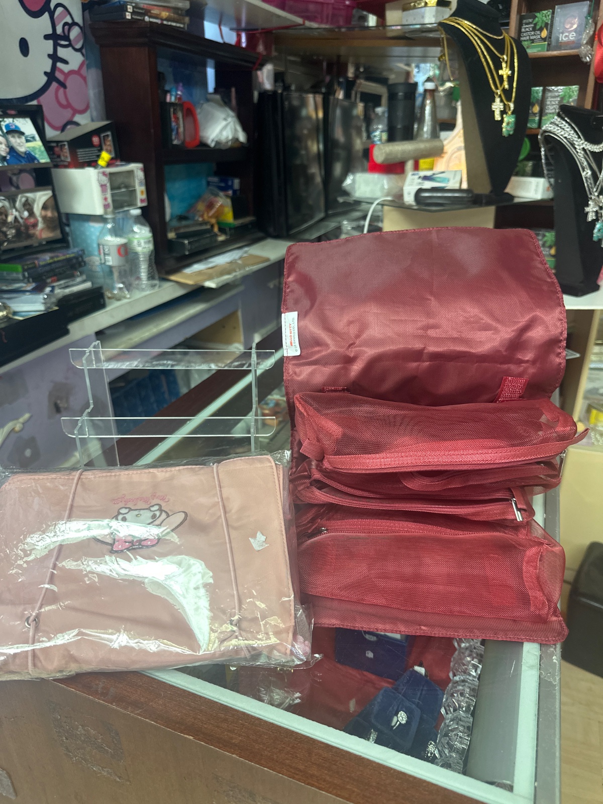 Hello Kitty Hanging Travel Organizer, Burgundy