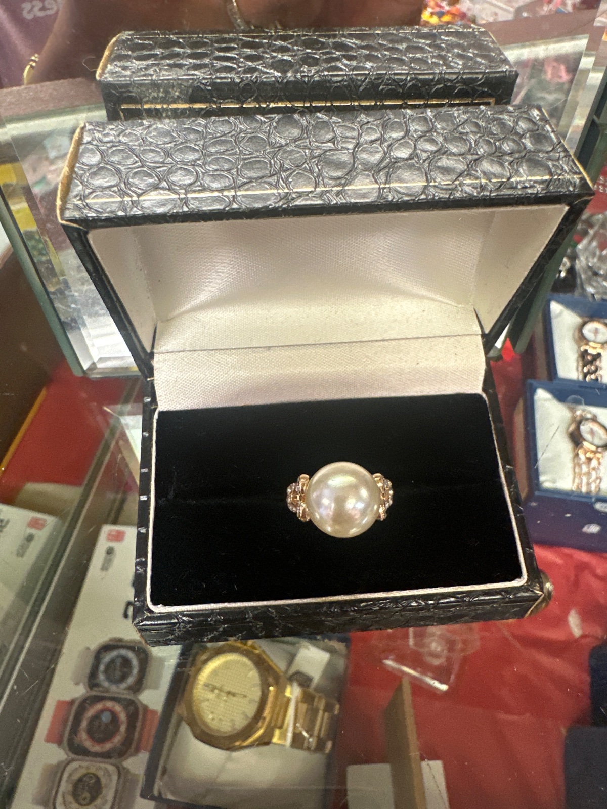 Pearl Cocktail Ring in Crocodile-Embossed Box
