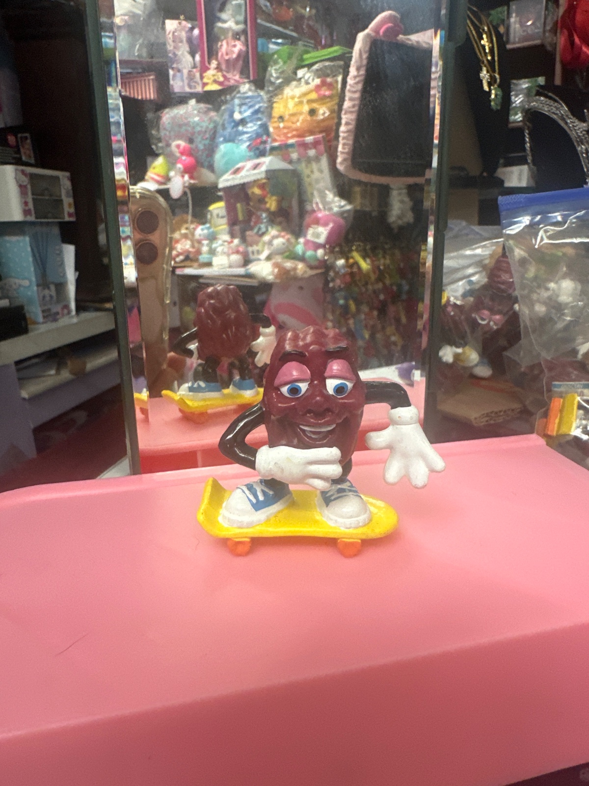 California Raisin On A Skateboard Figure