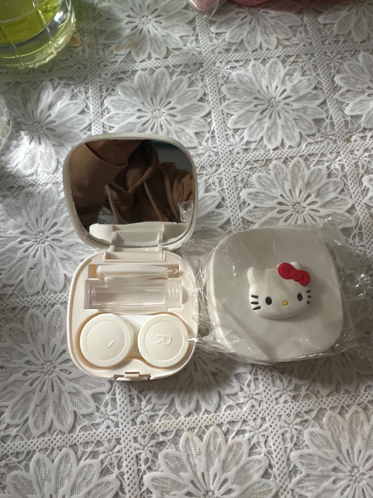 Hello Kitty Contact Lens Travel Case