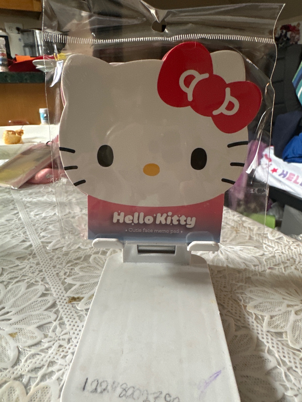Hello Kitty Cutie Face Memo Pad