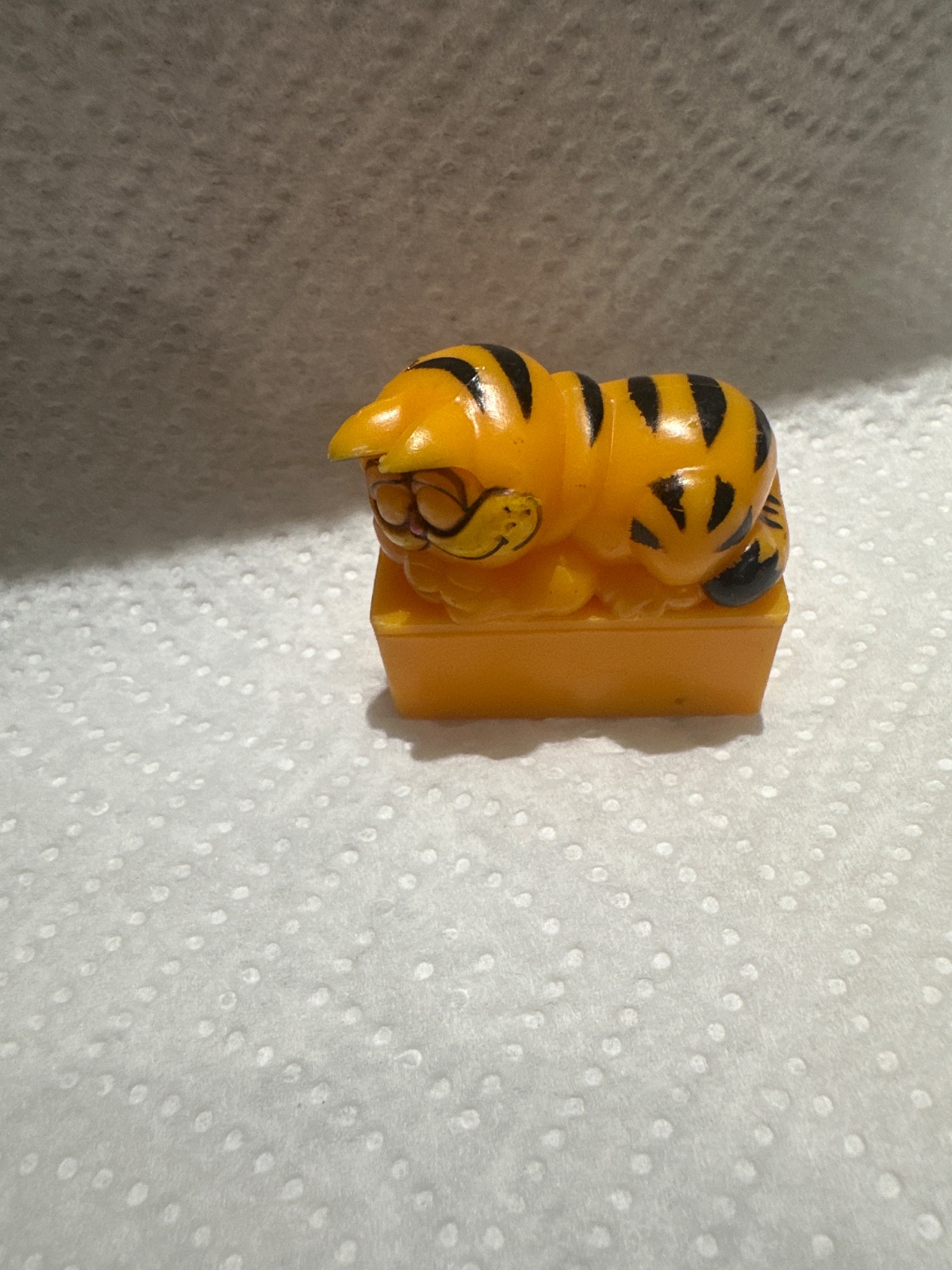 Vintage Sleeping Garfield Figurine on Base