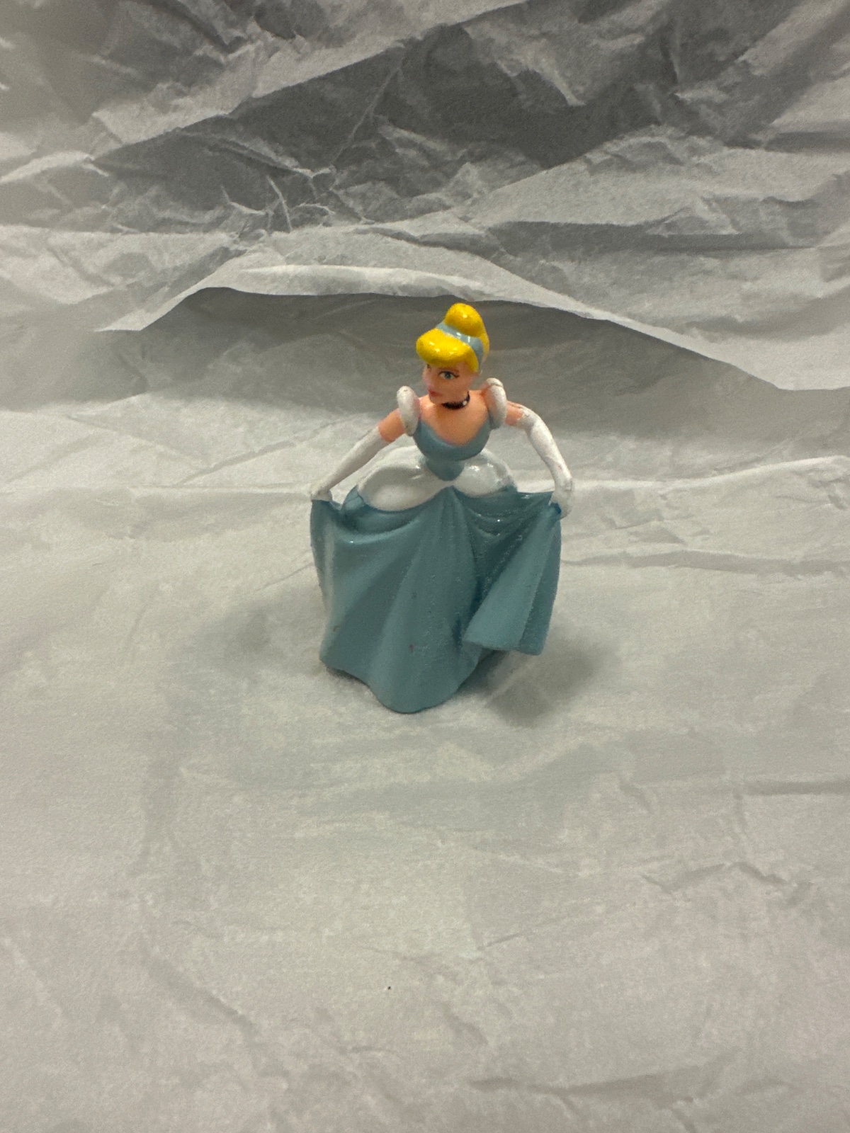 Cinderella in Blue Gown Mini Figure