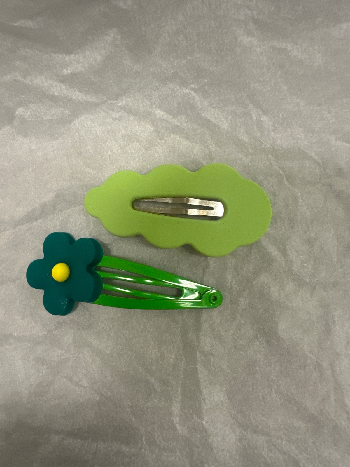 Green Flower And Cloud Snap Hair Clips