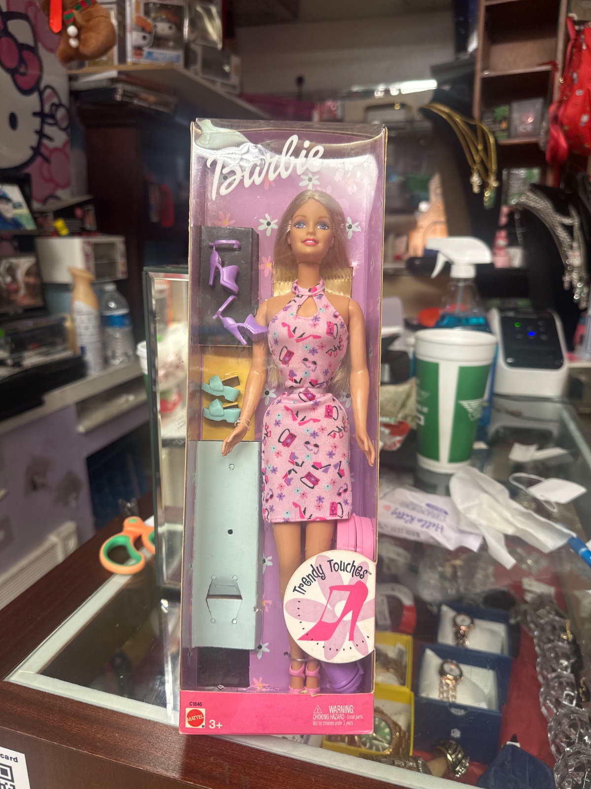 Barbie Trendy Touches Doll With Shoes, NIB