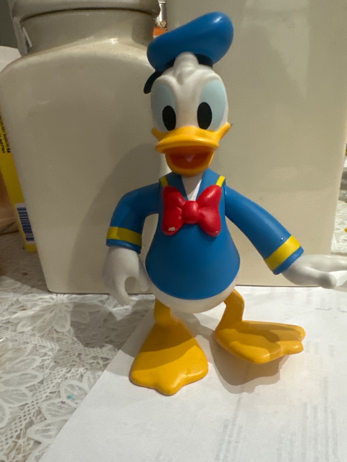 Disney Donald Duck Vinyl Figure