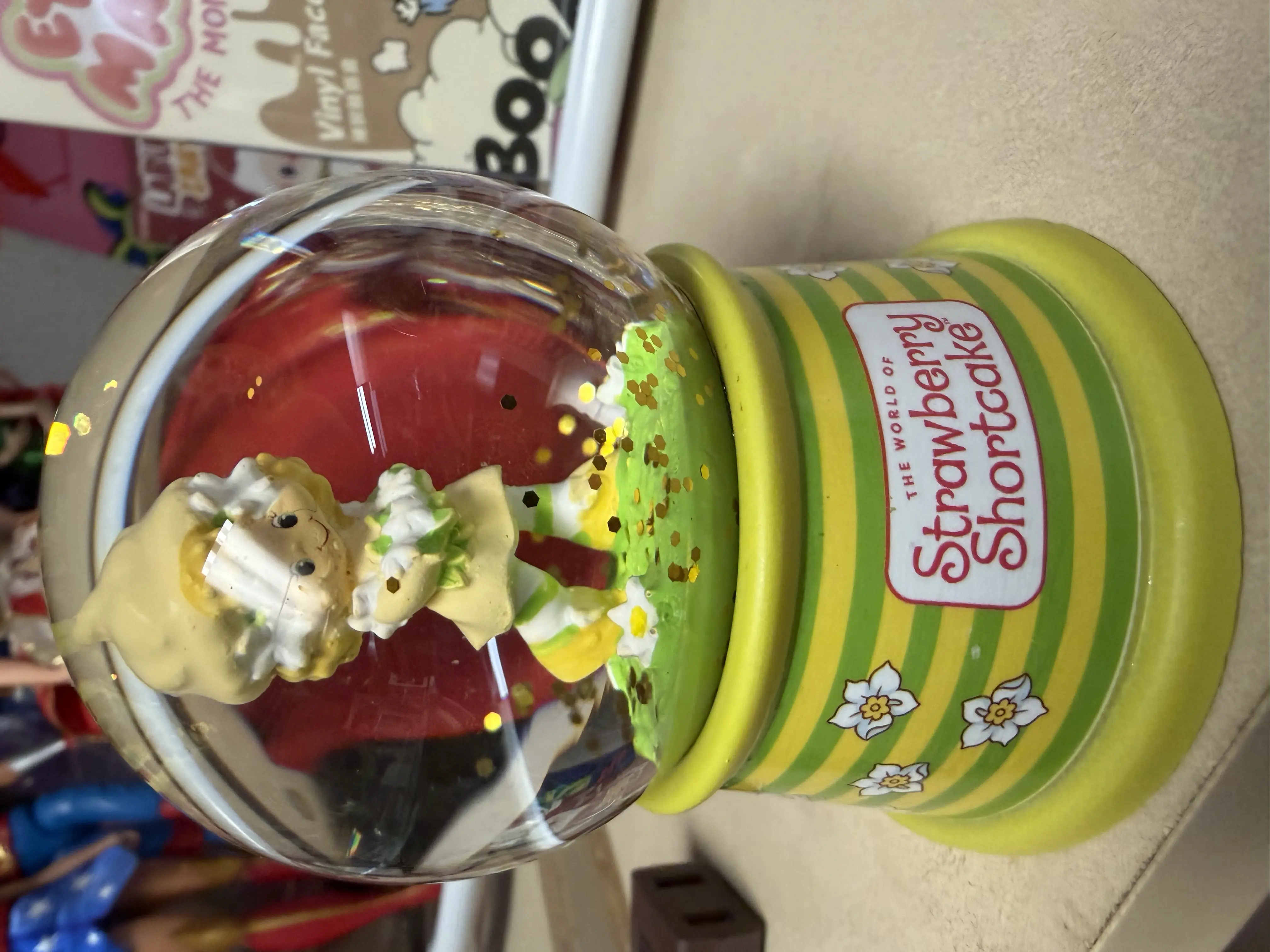 Strawberry Shortcake Glitter Globe