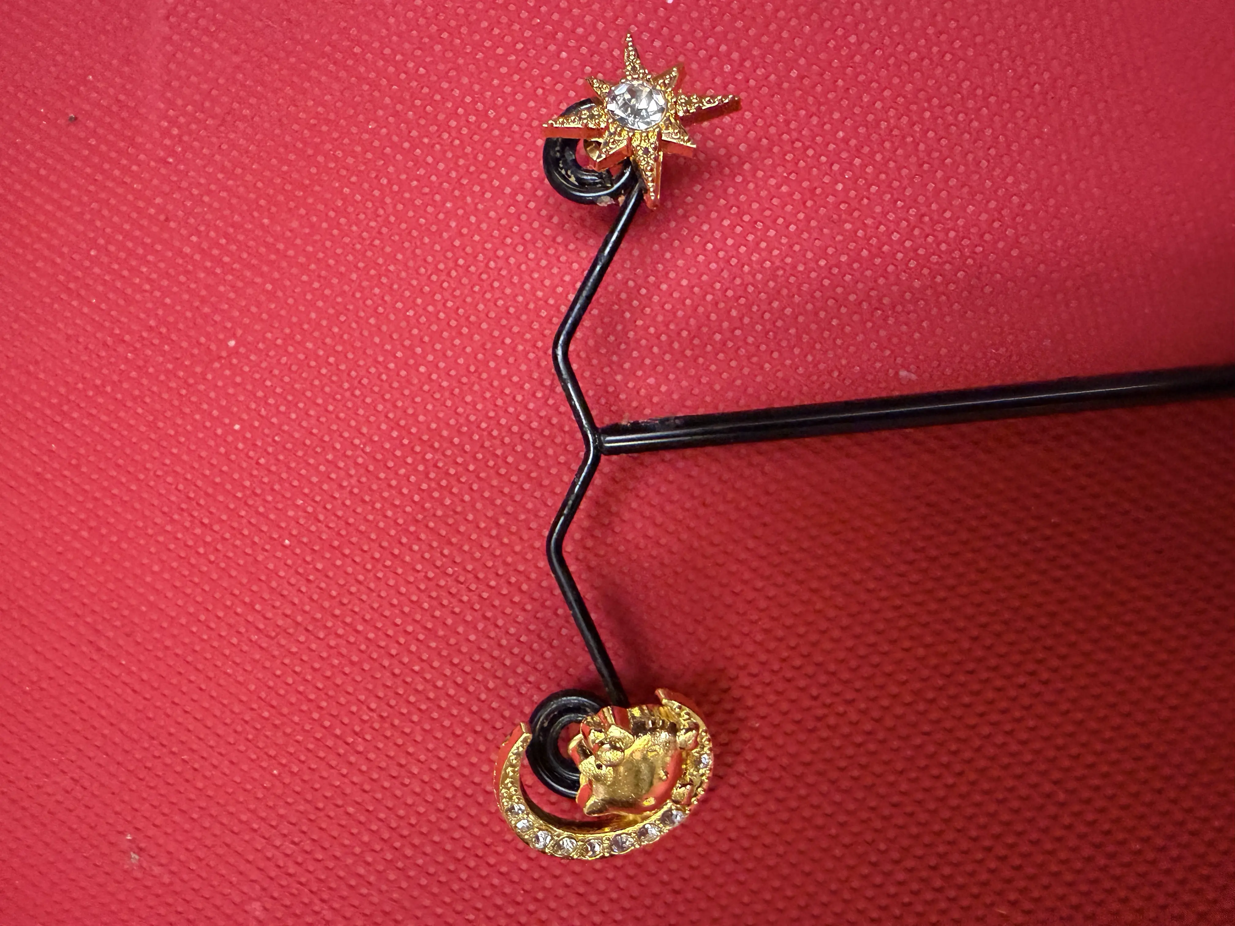 Moon and Star Earings Gold